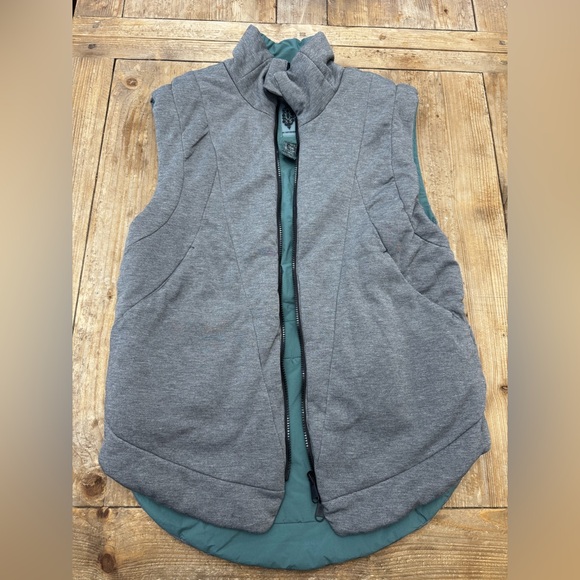 FREE PEOPLE Slalom Reversible Fleece Vest - Midnight Jade $168 NEW Size XS - Picture 12 of 12
